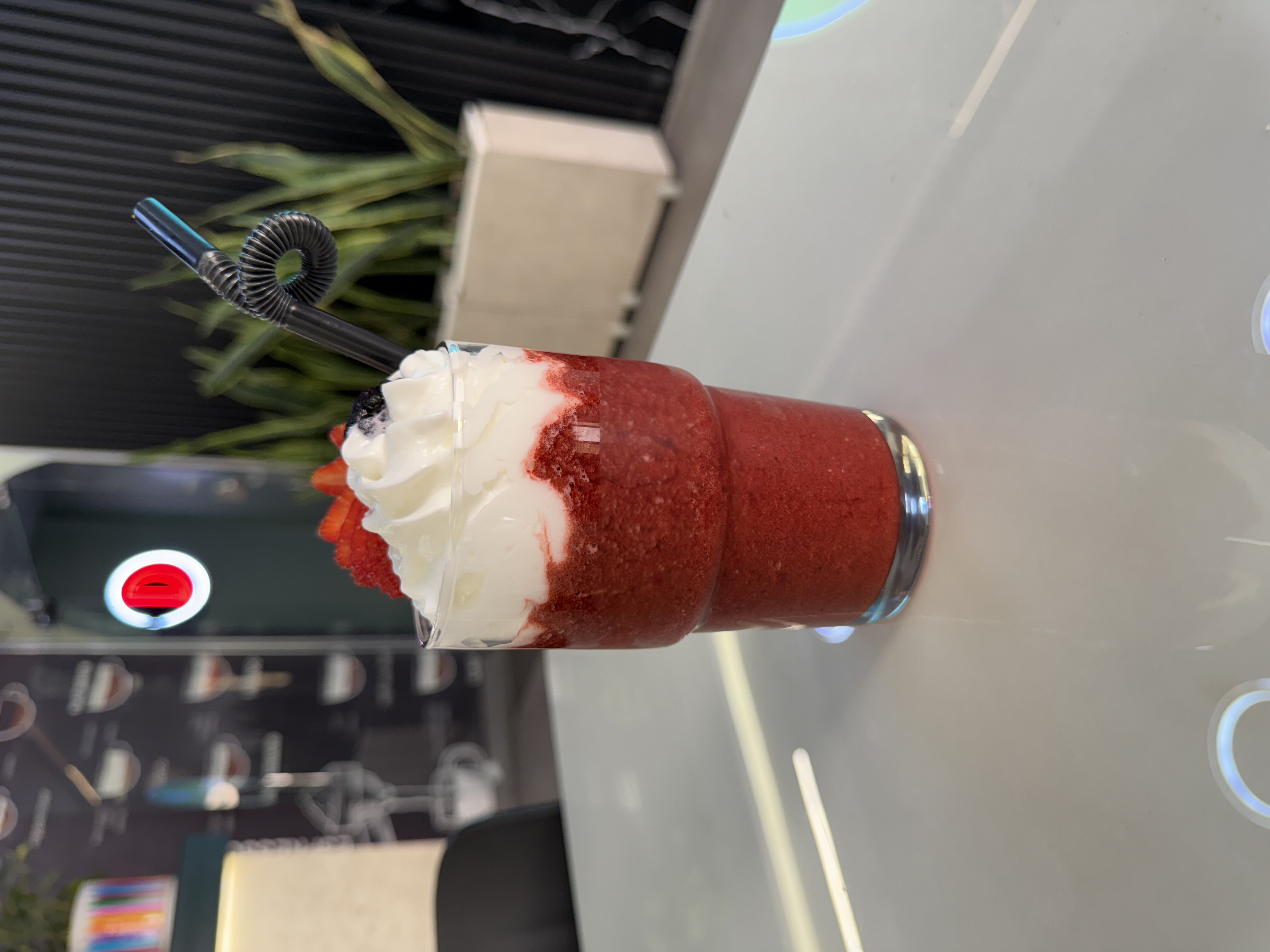 فراپاچینو میوه های سرخ